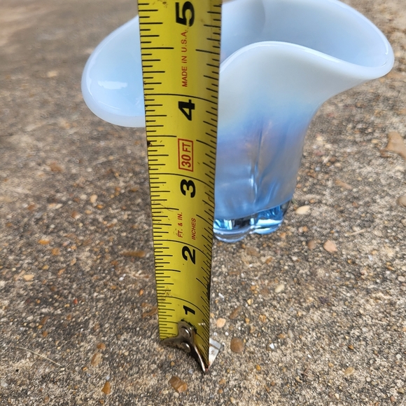 Vase - Picture 2 of 4